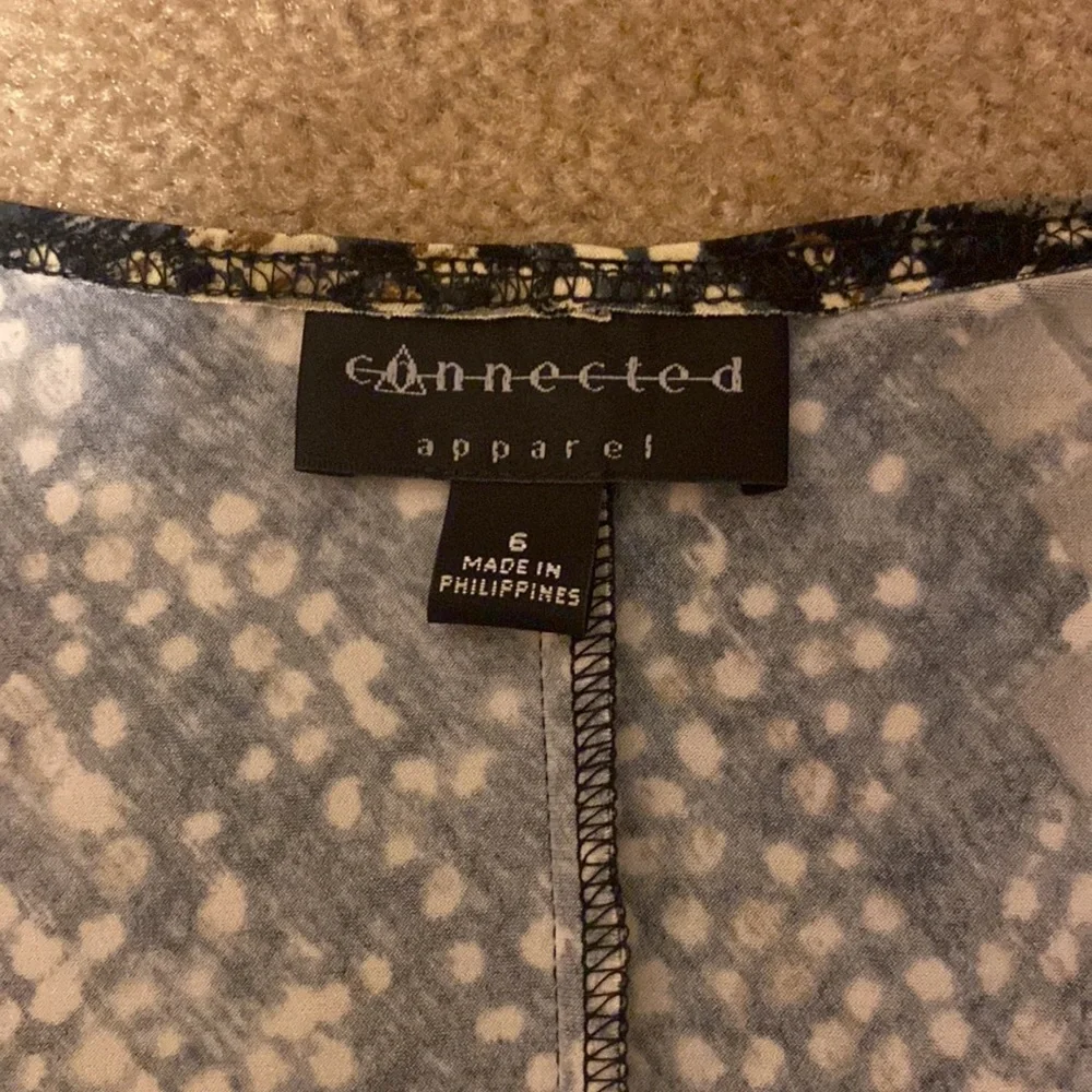 V Neck Dress 1/2 Sleeve - Picture 6 of 8